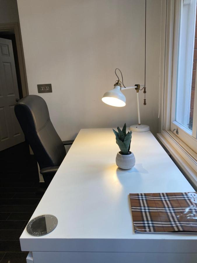 Апартаменты Beautiful Modern Studio In High Street Kensington Лондон Экстерьер фото